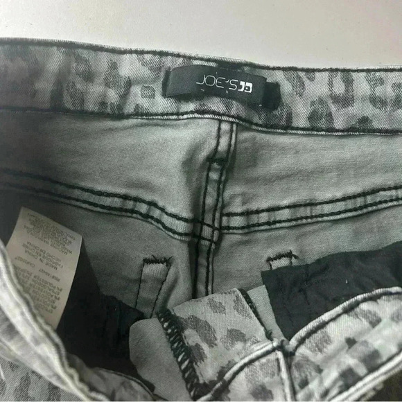 Joe's Jeans High Rise Skinny Ankle Color Grey Leopard Denim Frayed Hem 27 - Picture 3 of 5